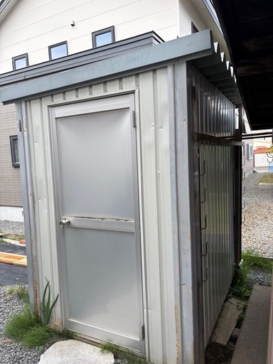 Yahoo!オークション - 「北海道物置」の落札相場・落札価格 北海道旭川市直接取引歓迎 朝日銅業 鉄骨物置 本体高さ2100mm 横幅1500mm 奥行2000mm 間口高さ1800mm 横幅74