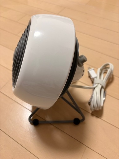 【美品・動作確認済】ボルネード サーキュレーター VFANMM（ミニ・レトロホワイト）