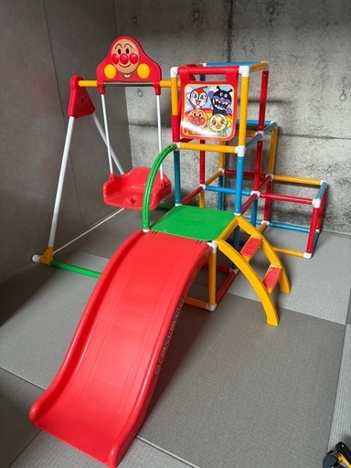 アンパンマン　遊具