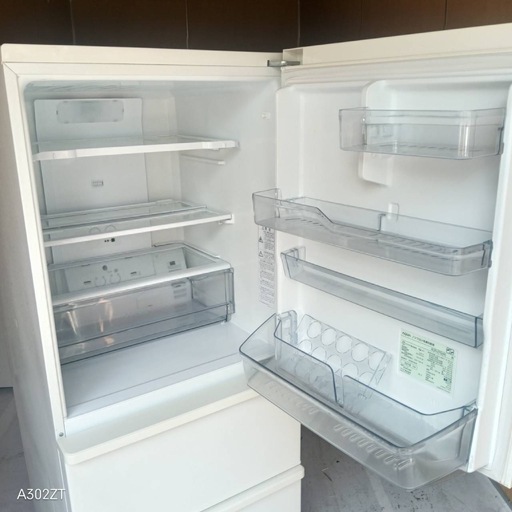 A6f3j6  送料設置無料　アクア　大型冷蔵庫　3ドア　272L