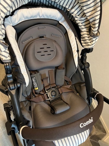 Combi ベビーカー　スゴカルSwitch plus エッグショック XLエレガンテビアンコ <WH>