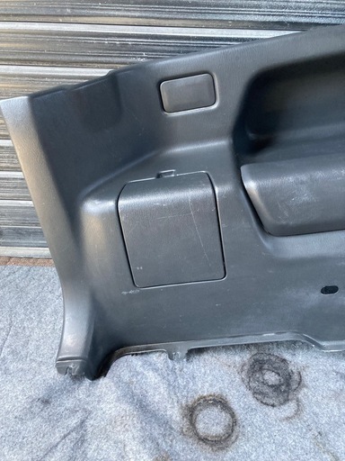 JB23W スズキ ジムニー 
左 助手席側 クォーター 内張 トリム 76221-81A00 クオーター トリム 左右 ジムニー JB23W H14 4型 76221-81A00 76211 