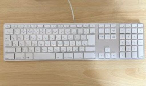 ①Apple iMac 21.5インチ Core i5 メモリ8GB キーボード・マウス付 (TP