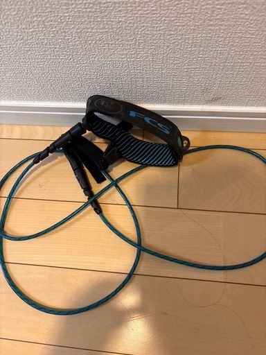 サーフボード3本セットウェットスーツ
リーシュ付き