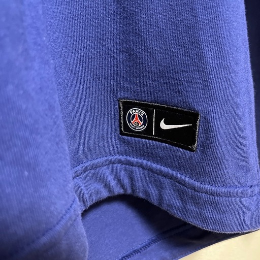 ☺️10･NIKE パリ・サンジェルマン･激レアフーディー☺️