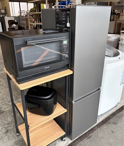 ✨2025年製 アイリスオーヤマ8kg 自動投入洗濯機＋2024年製 SAMKYO165L冷蔵庫＋東芝フラット電子レンジ＋炊飯器 4点
