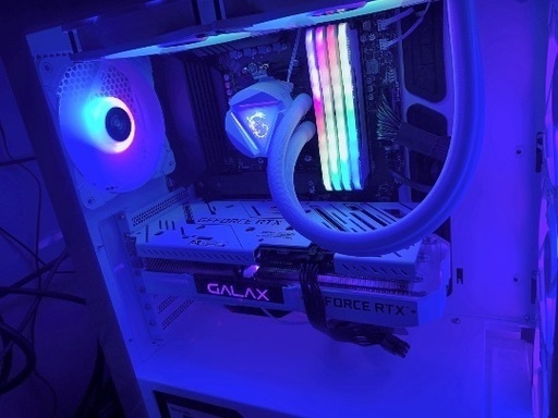 『美品』白統一ゲーミングPCベース機！