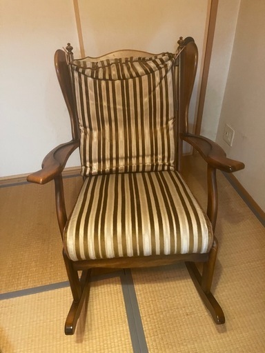 カリモク　ロッキングチェア