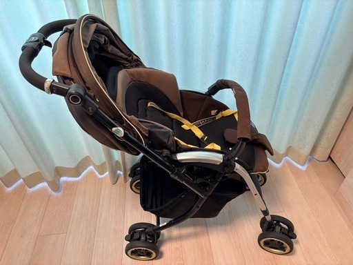 Combi】ネムリエ オート4キャス (MINAMI) 葛西のベビー用品