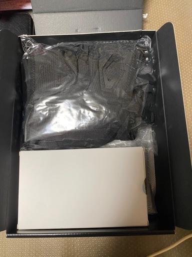 【決まりましたぁ】
ワークマン　　　冷暖房服　　　ペルチェベスト　　　予備バッテリー付き