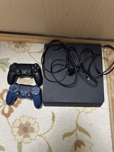 ?ゲーム好きには必見ですプレステ4ソフト付き｡ﾟ(ﾟ´Д｀ﾟ)ﾟ｡
