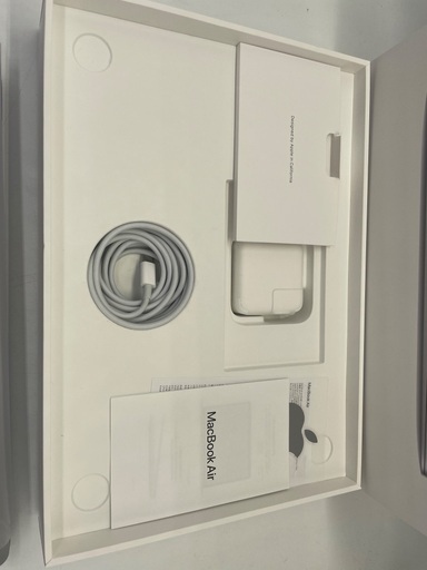 【トレファク足立扇店】MacBook Air (M1, 2020)  Apple A2337 MGN63J/A 8GB SSD:256