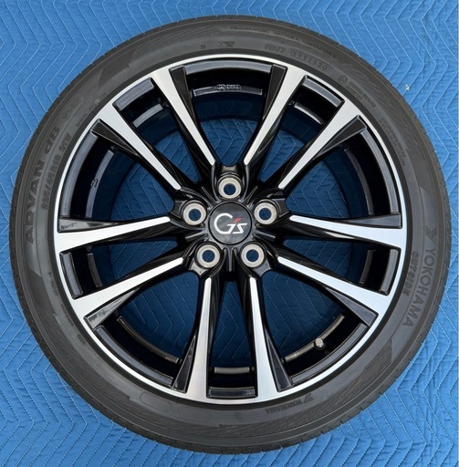 ガリ傷無しトヨタ プリウスα G's  4本セット　 225/45R18 