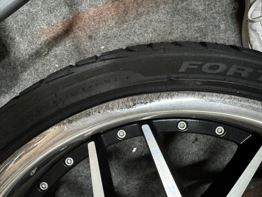 ハイエースに履いてたタイヤです。