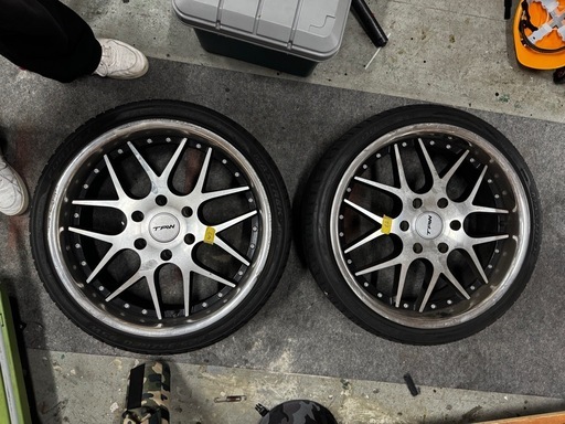 ハイエースに履いてたタイヤです。