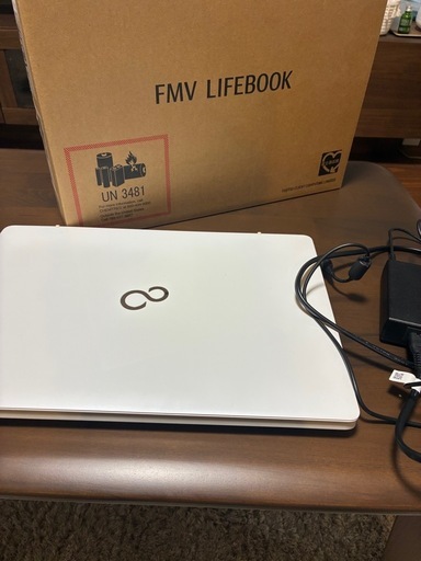 〇富士通FMV LIFEBOOK AH50/D2 ノートパソコン