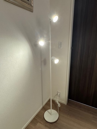 【超美品】IKEA  ニモーネフロアランプ(電球付き)