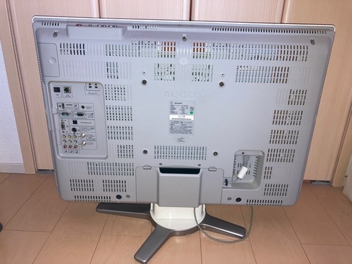 SHARP AQUOS 32インチテレビ (りん) 上野幌のテレビ《液晶テレビ》の