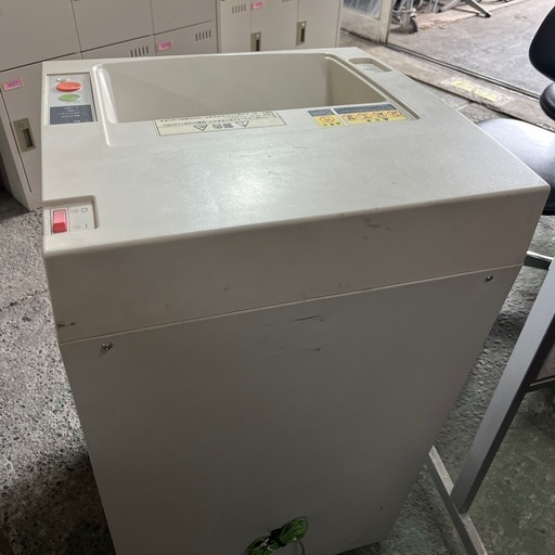 ☆現状品☆シュレッダー　業務用