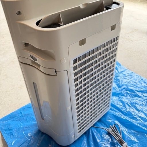 美品‼️　SHARP シャープ 加湿空気清浄機 KC-P50-W 2021年製
