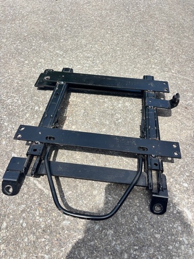 ハイエース200系レカロレール