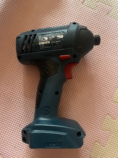 BOSCH　GDR-1440-LIB　インパクトドライバ/充電器/ライト付き