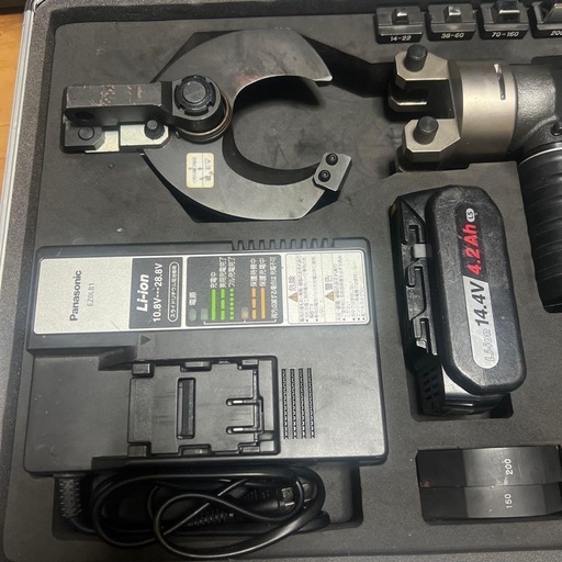 見て?‼️持ってけ‼️Panasonic充電式圧着器&ケーブルカッター EZ4641&EZ4544 に変身‼️(中古 完動品-チェック