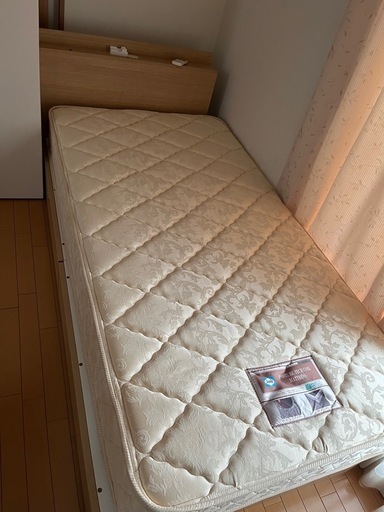 ベッド