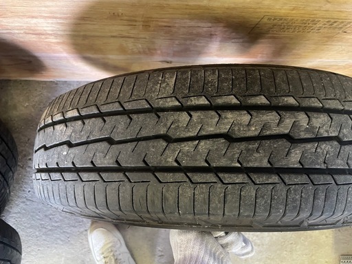 TOYOTIRES H30  195/80R15 LT