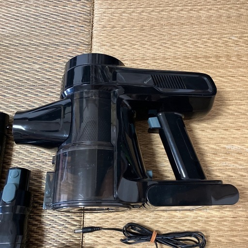 掃除機　ハンディクリーナー美品、現状品、動作確認済み清掃済み品