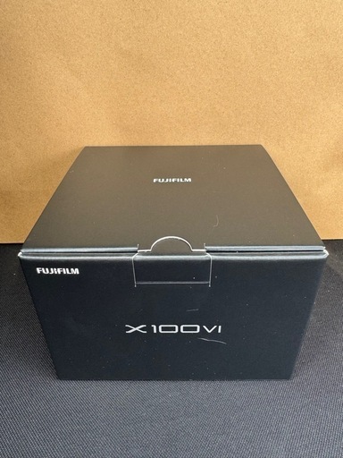 【新品・未使用】FUJIFILM  X100VI  シルバー