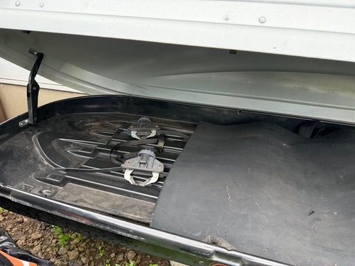 THULE ルーフボックス シルバー 引き取り 神奈川
