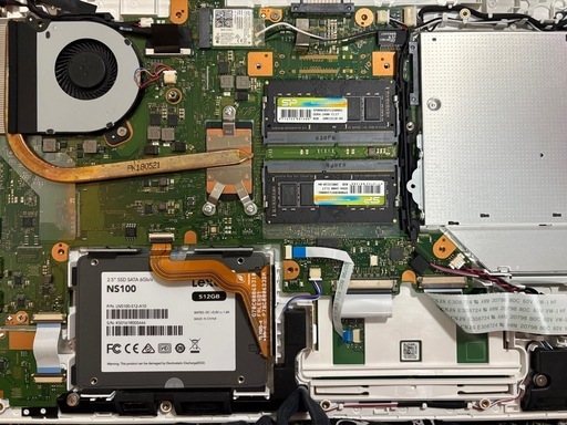 ノートパソコン Winodws11 25H2 CPU i7-8550U メモリ DDR4 16GB SSD512GB Blu-ray 