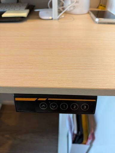 【美品】電動昇降デスク スタンディングデスク メモリー機能付き
