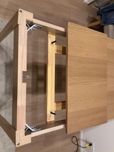 IKEA EKEDALEN 伸長式ダイニングテーブル, 帰国のため出品いたします。複数ご購入いただける場合は、お値引きさせていただきま