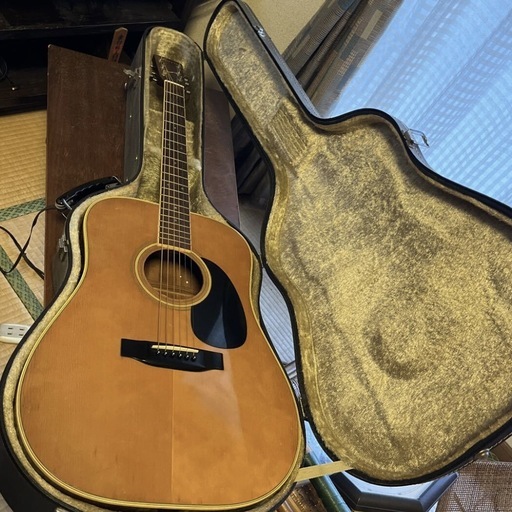 Morris アコースティックギター。古い ハードケースに入れてお届けします。 🎸 Morris W-20 アコースティックギター ハードケース付き (はなこ) 本