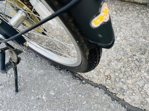 『ＳＡＬＥ　３０％』　美品　折りたたみ自転車　２０インチ　6変速　カゴ　付き　白　配達可能