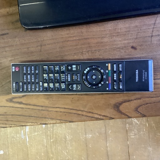 万代店32型 東芝REGZA 液晶テレビ HDMI端子付き2011年製 (リサイクル
