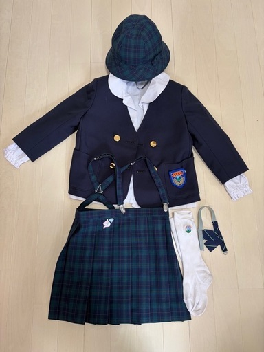 裾野ひかり幼稚園年少から着れる制服
