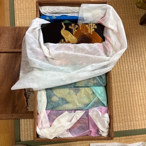 骨董品　お重箱　102