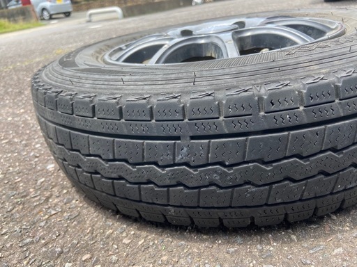 スタッドレス145/80R/12 インチ、アルミ付きスタッドレスタイヤ4本