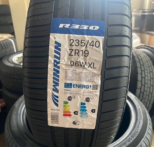 WINRUN ウィンラン　235/40R19 96W XL  新品　未装着　     4本セット
