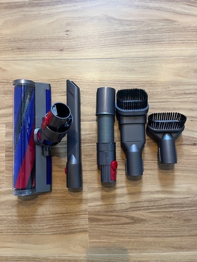 掃除機　dyson v8  
