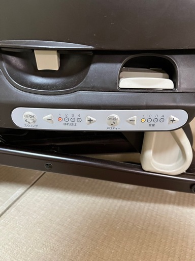 【動作確認済・清掃済】コンビ ネムリラ AUTO SWING 電動スイング