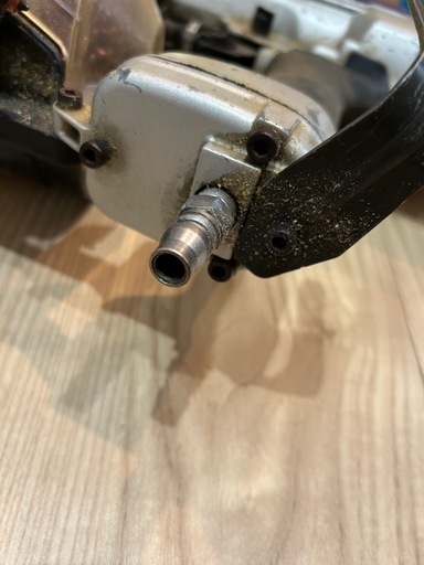 マキタ　釘打ち機