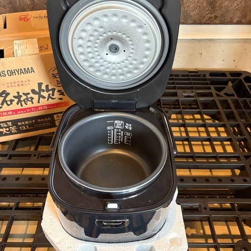 アイリスオーヤマ ジャー炊飯器 5.5合 RC-MA50AZ-B 箱あり