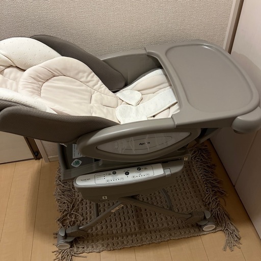 楽天市場】【公式】 アップリカ Aprica ユラリズム オート AD アース Aprica YuraLism AUTO アップリカの電動ハイローベッド＆チェア「ユラリズム オート AB」
