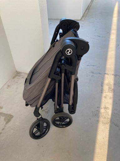 Cybex メリオ　カーボン　2020年式
