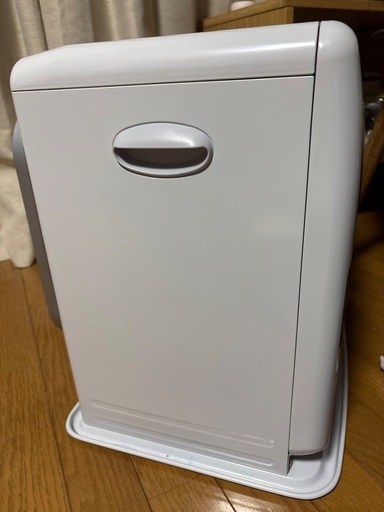 ダイニチ　25年製　FW-5625L(W) [ムーンホワイト]