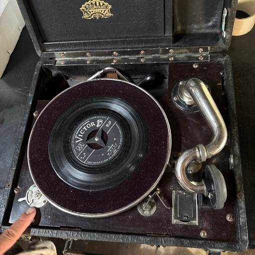 レコードプレーヤー
